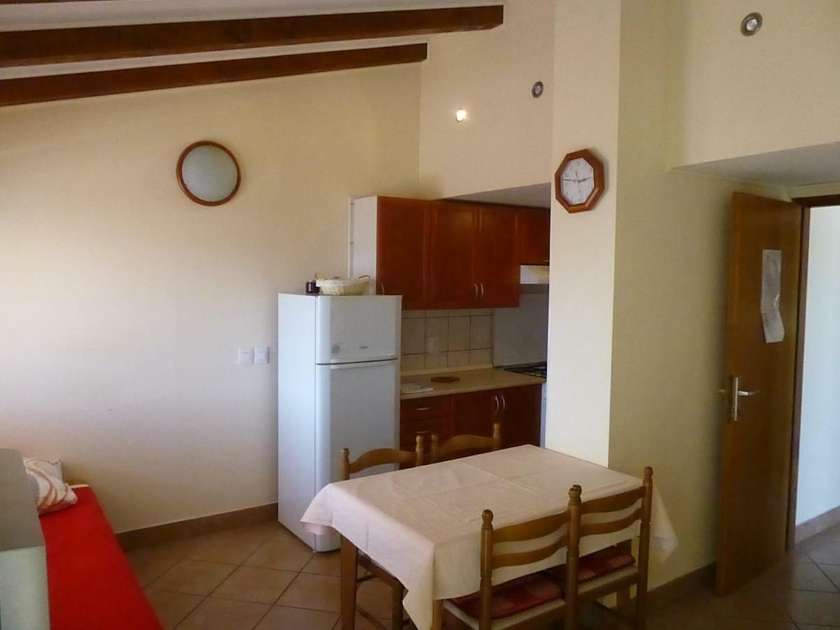 Apartments Vila Lavanda Omišalj Екстериор снимка